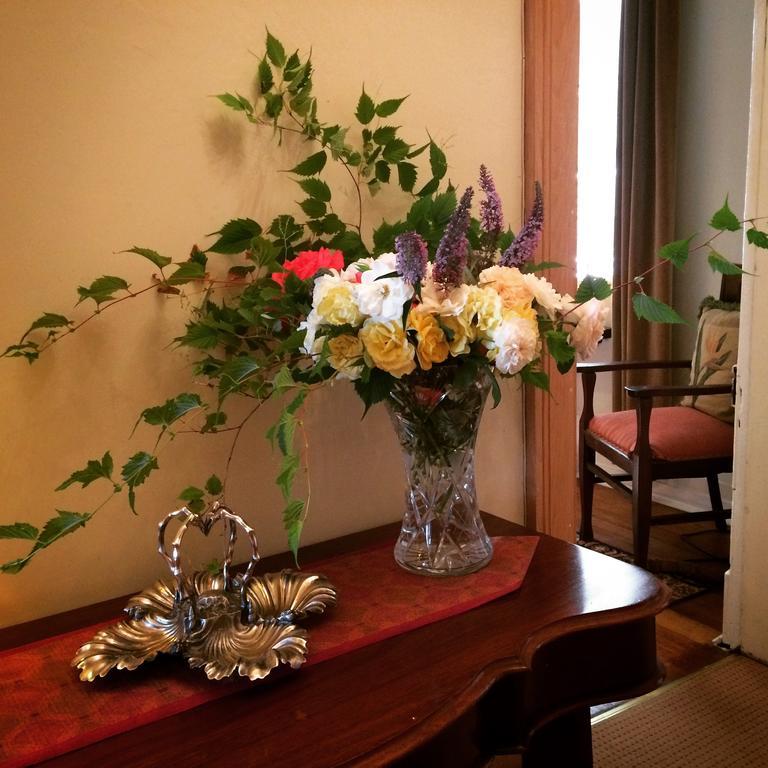 The Racecourse Inn Longford Ngoại thất bức ảnh