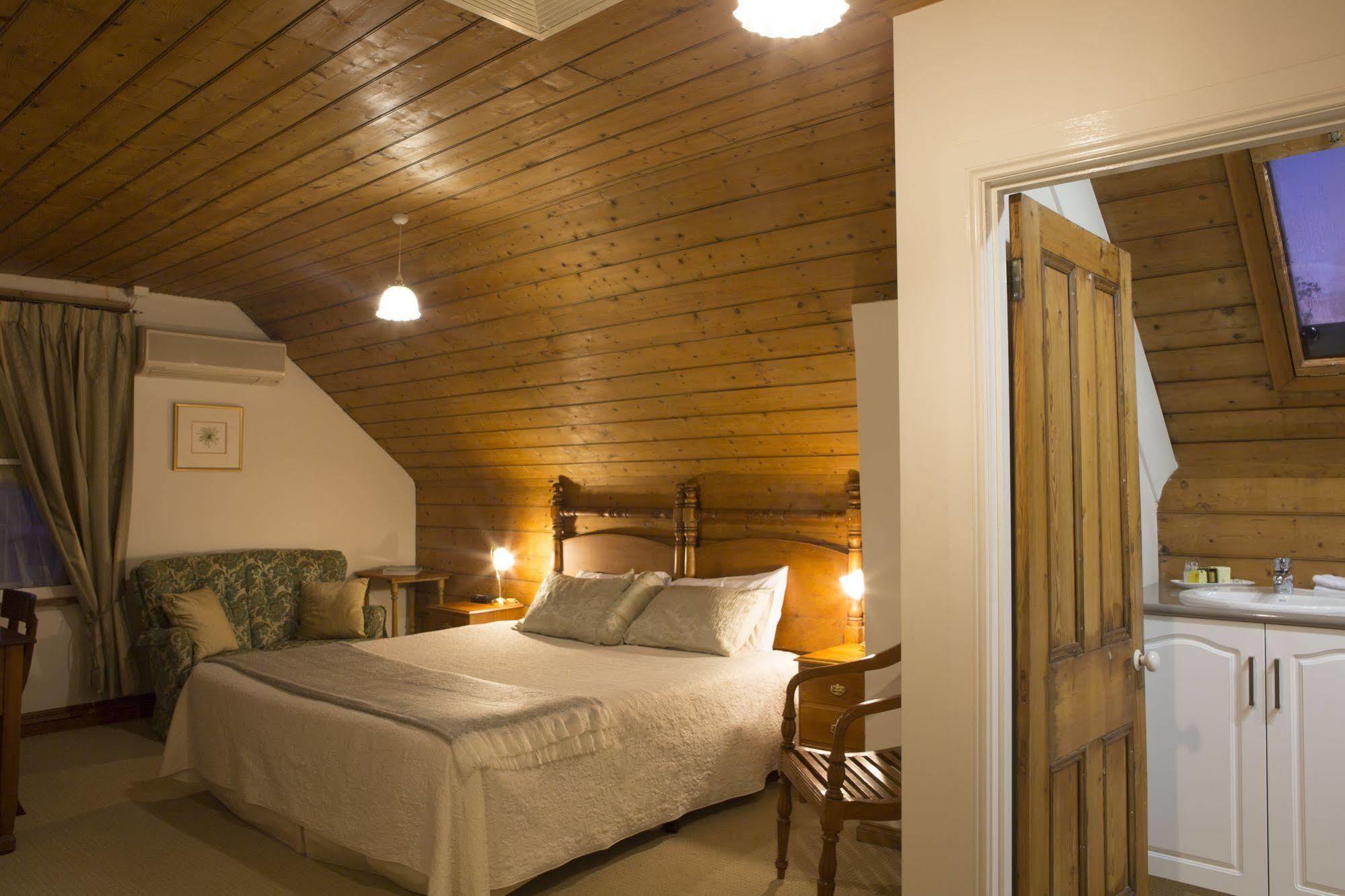 The Racecourse Inn Longford Ngoại thất bức ảnh