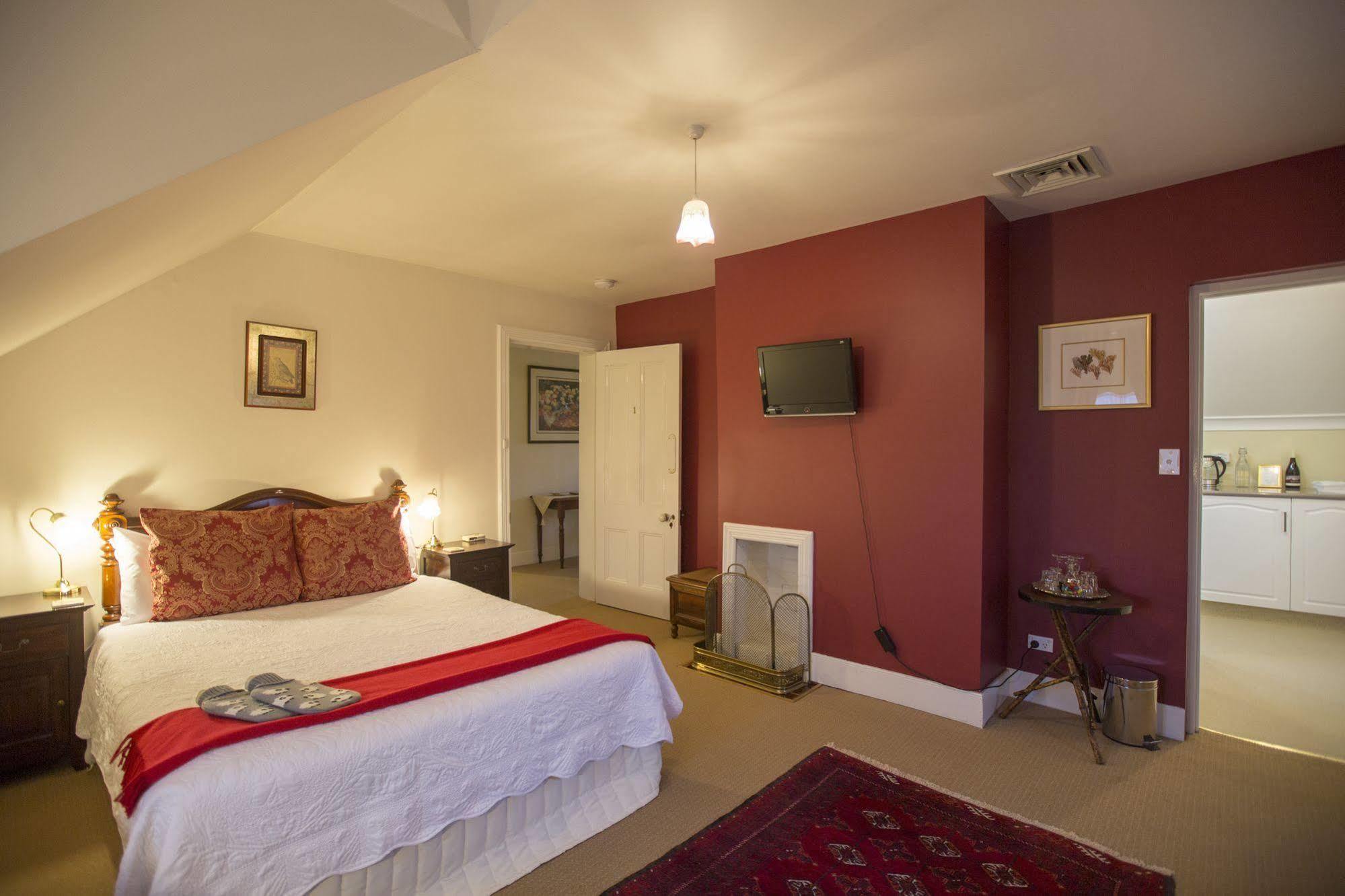 The Racecourse Inn Longford Ngoại thất bức ảnh