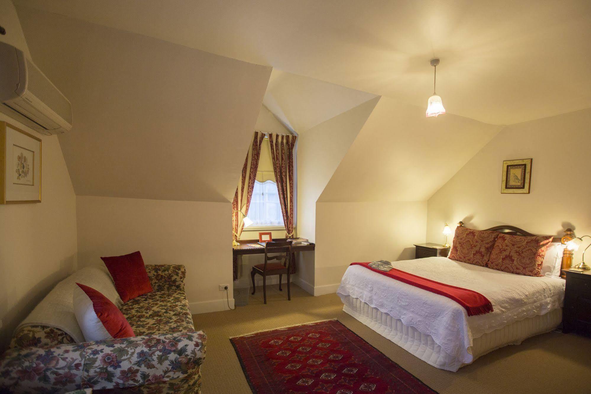 The Racecourse Inn Longford Ngoại thất bức ảnh